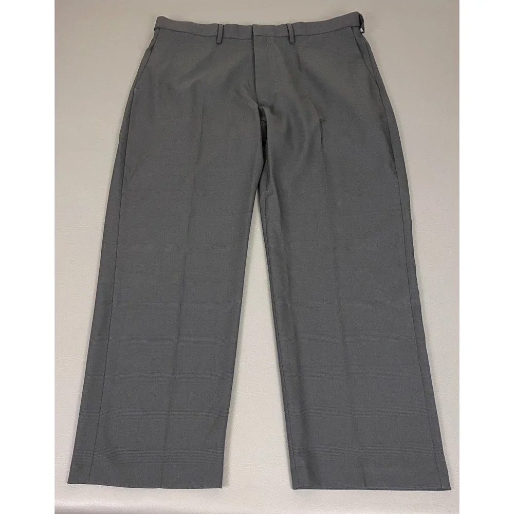 Haggar Premium Dress Pants Men's Size 38x29 Comfort Classic Fit Gray Plaid
